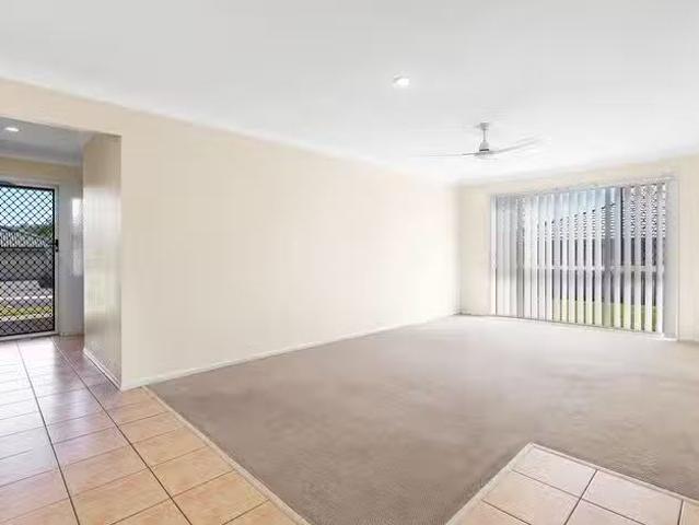 Rental! 14 Clandon Street, Heritage Park, QLD 4118