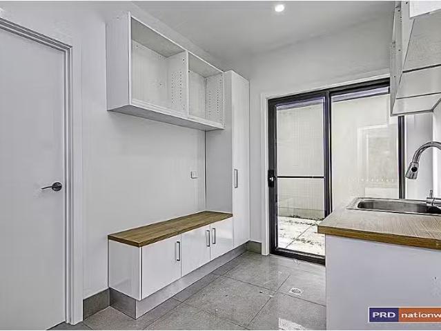 Rental! 1/4 Eady St, partson House for rent Listed by Luke St.