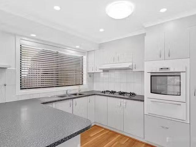 New 14 Myers Parade, Altona Meadows, VIC 3028