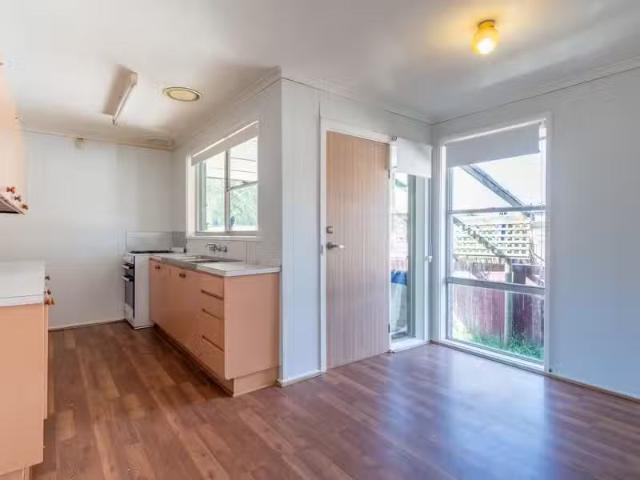 Cheap 14 Otway Court, HASTINGS, VIC 3915 House for Rent