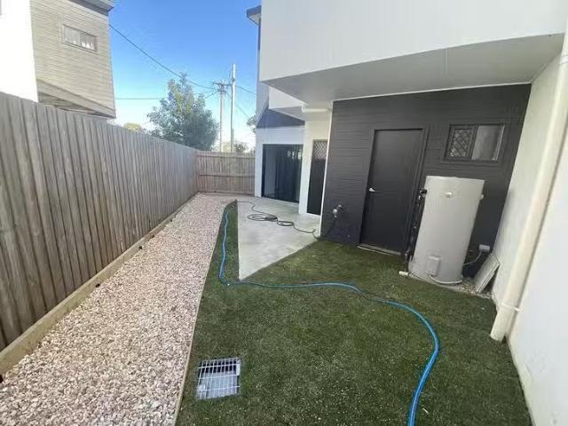Cozy 1/4 Rufous Court, Caloundra, QLD 4551