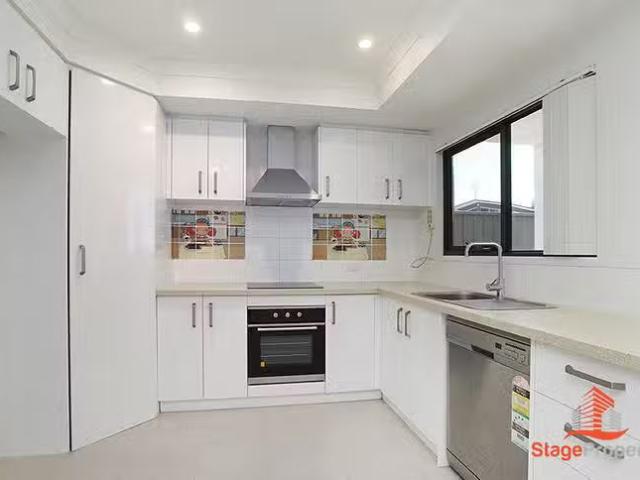 New 15/11 Rowlands Street, Kewdale, WA 6105