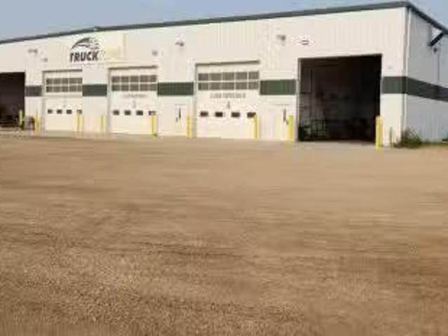 Deal! 15202 94 Street, Clairmont, AB, T8X 0L2 commercial for.