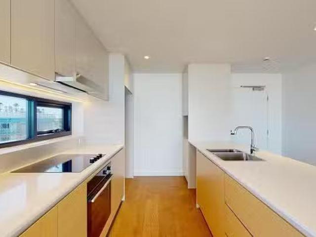 Cheap 15/36 Reinforcement Parade, North Coogee, WA 6163