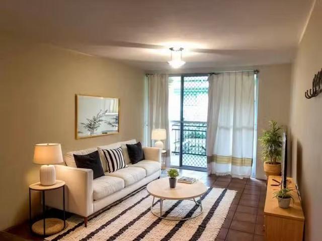 For Rent! 1/53 Clarence Road, Indooroopilly QLD 4068