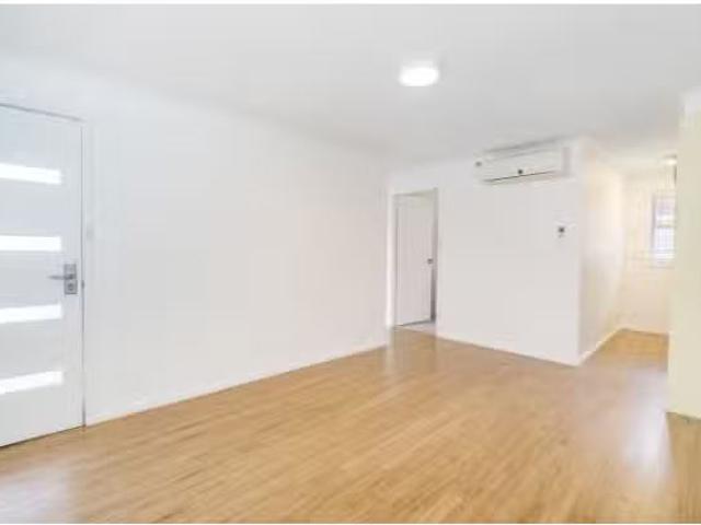 Just in! 1/53 Thurralilly Street, Queanbeyan East Townhouse fo.