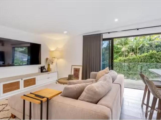 Charming 154a Hillside Road, Avoca Beach Apartment for rent L.