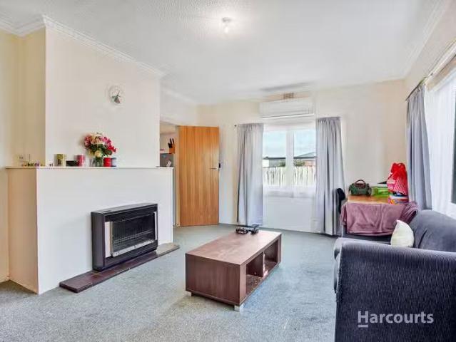 Nice 1/55 Flinders Street, BURNIE, TAS 7320 Unit for Rent