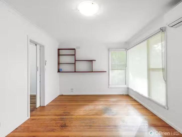 For Rent! 1/55 Walton Street, Cowes, VIC 3922