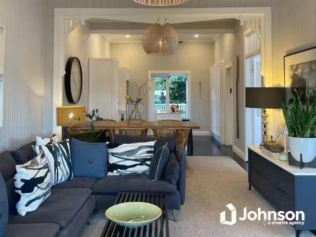 For Rent! 1/56 Kingsbury Street, Norman Park Apartment for ren.