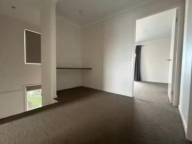 Just in! 1/57 Toolooa Street, South Gladstone, QLD 4680