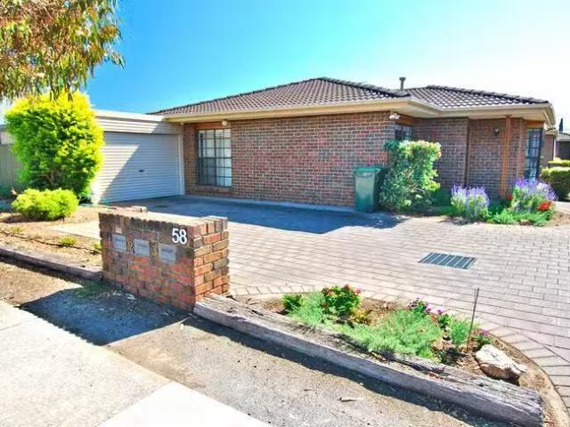 Just in! 1/58 Wallala Avenue, Park Holme, SA 5043