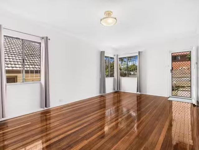Cheap 159 Sibley Road, Wynnum West, QLD 4178