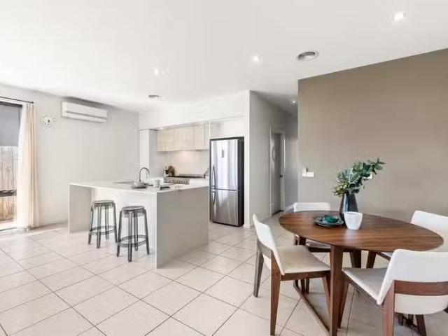 Just in! 15 Burn Nar Look Drive, Burwood VIC 3125