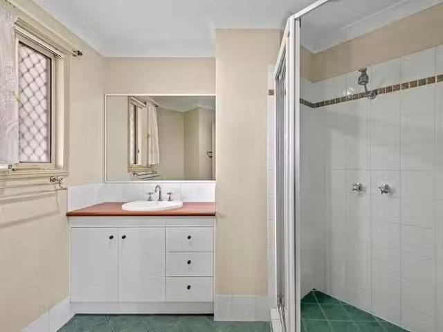 Rental! 15 Laar Crescent, Boondall, QLD 4034