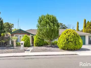 Nice 15 Rosina Street, Woodcroft SA 5162