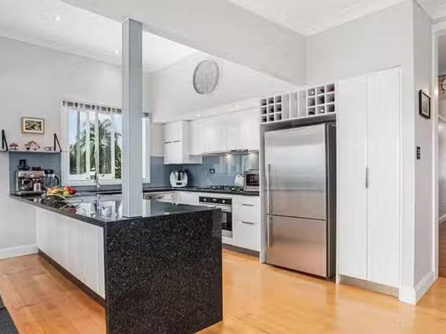 Unique 15 Rowland Terrace, Sadliers Crossing, QLD 4305