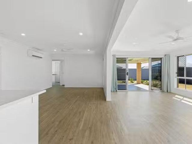 Unique 15 Sandford Crescent, Torrington, QLD 4350