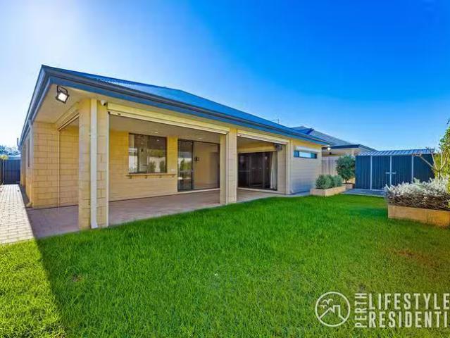 Deal! 15 Snapper Way, Two Rocks, WA 6037