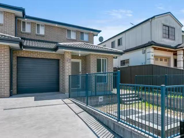Deal! 15a Brotherton St, South Wentworthville NSW 2145