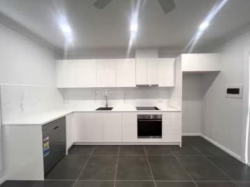 Rental! 163A Sunflower Drive, CLAREMONT MEADOWS Apartment for.