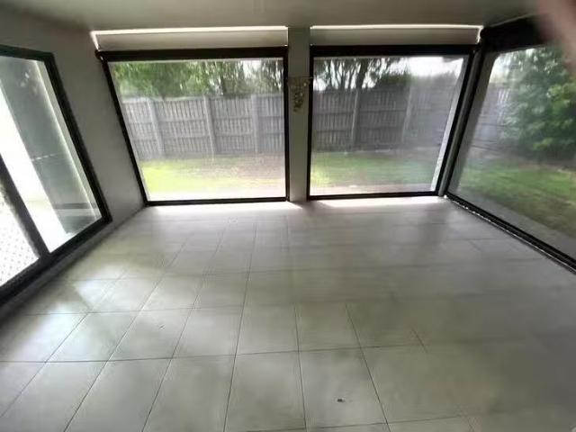 Rental! 16 Woden Crescent, Ooralea, QLD 4740