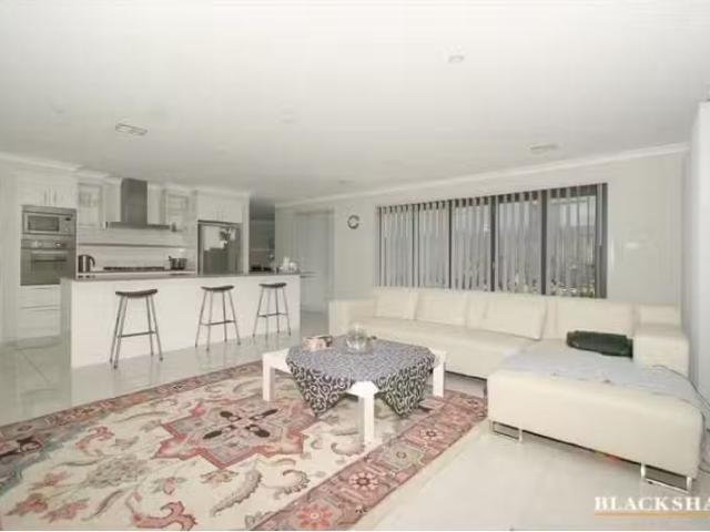 Cheap 16 Ada Baker Street, Forde House for rent Listed by Pro.