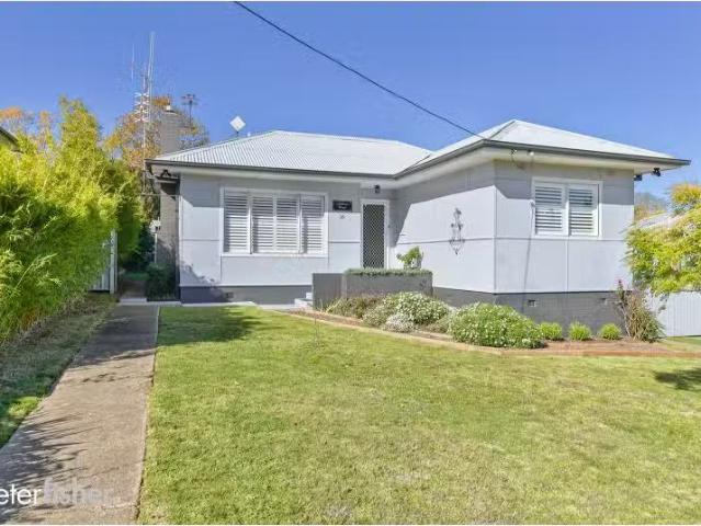Unique 16 Boomerang Road, MILLTHORPE House for rent Listed by.