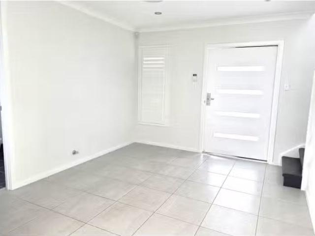 Nice 16 Breton Street, Box Hill House for rent Listed by Jame.