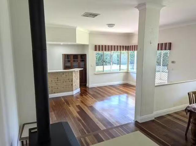 Rental! 16 Frampton Crescent, Canning Vale, WA 6155