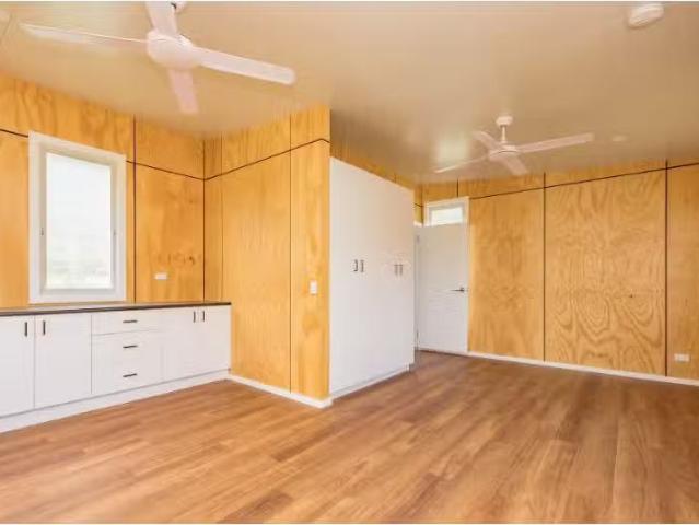 Deal! 1/6 Kennedys Ln, Ewingsdale House for rent Listed by Sh.