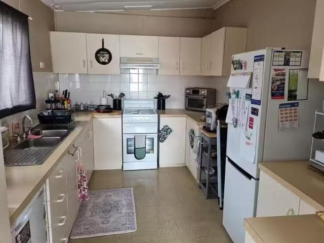 Cheap 16 Laureate Street, Port Pirie West, SA 5540