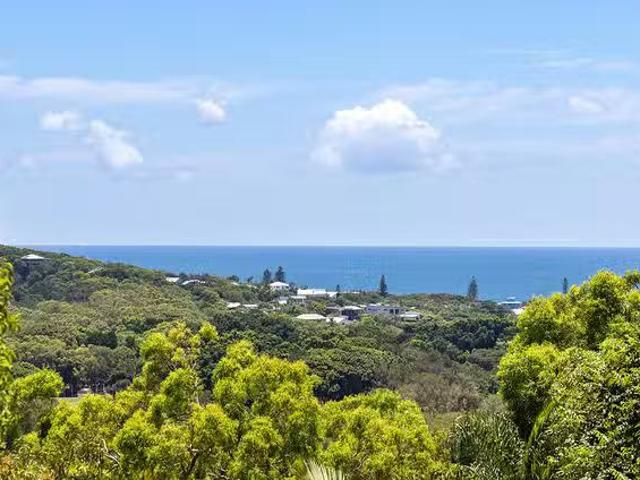 Nice 16 Mountain Rise Court, Mount Coolum, QLD 4573