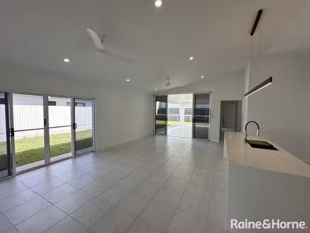 Cheap 16 Podargus Crescent, Craiglie, QLD 4877