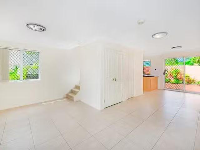 Just in! 178 Juliette Street, Greenslopes, QLD 4120