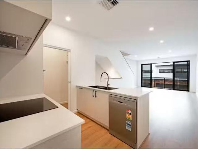 Cheap 18/2 Eureka Way, Denman Prospect Townhouse for rent Lis.