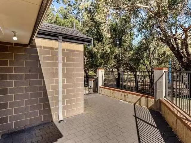 Rental! 18 Dobson Lane, Eden Hill, WA 6054