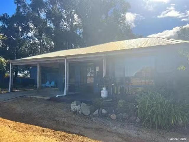 Deal! 18 Hartman Road, Kronkup, WA 6330