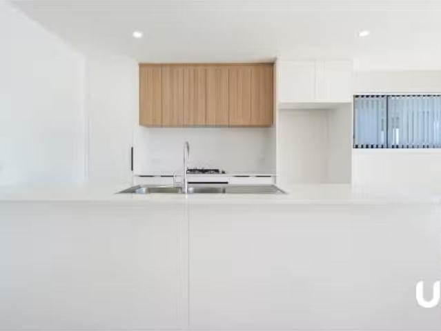 Cozy 18A Araluen Terrace, Tullimbar Townhouse for rent Listed.