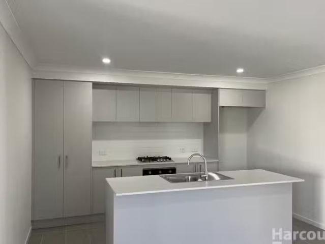 Nice 18B Fitzroy Place, South West Rocks, NSW 2431 Duplex /.