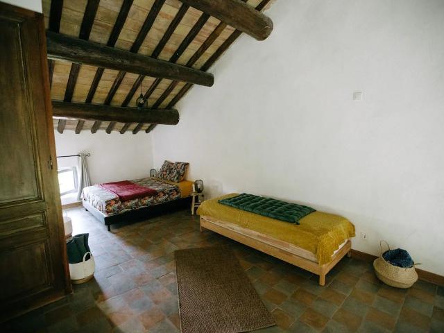Charming 18th Century Provençal Loft with Pool & Garden, Ideal for Couples & Families Near Avignon