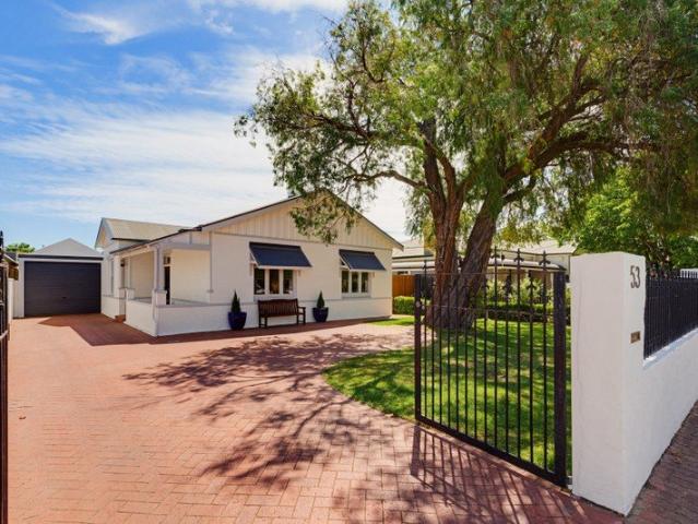 Charming 1925 Bungalow in a Sought After Location!