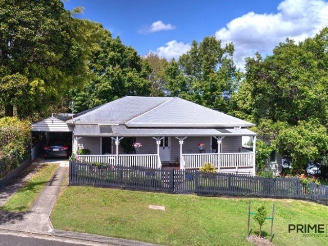 Charming 1920s Queenslander Cottage