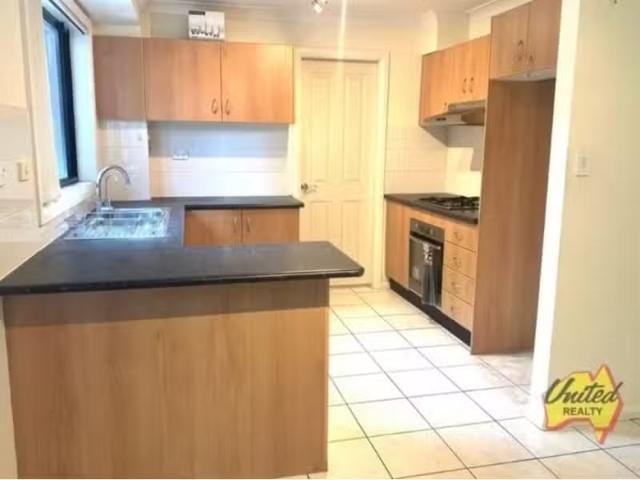 New 1/94 Saddington Street, ST MARYS Townhouse for rent Liste.