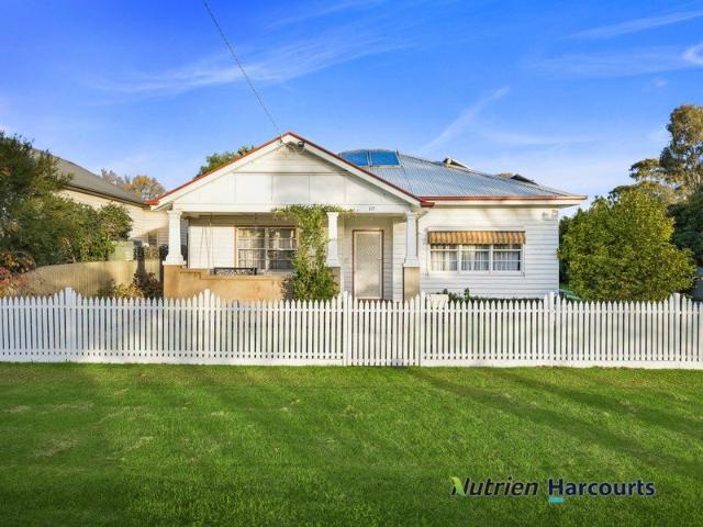 Charming 1950s Californian Bungalow