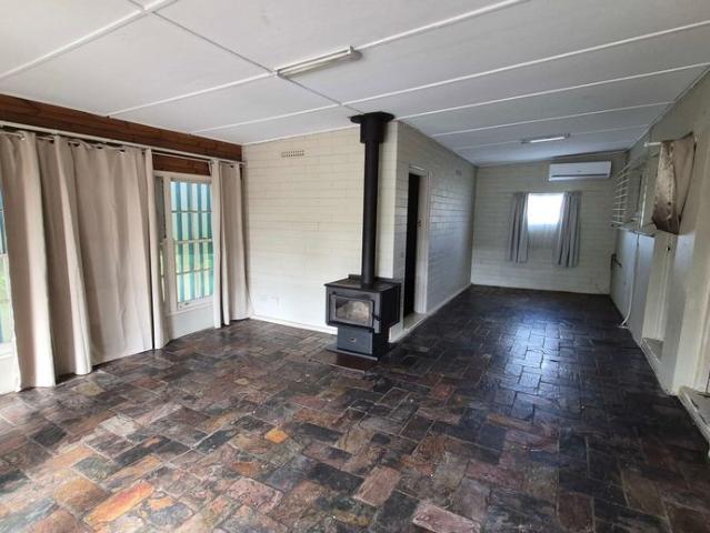 Charming 1950's Home Convenient central location