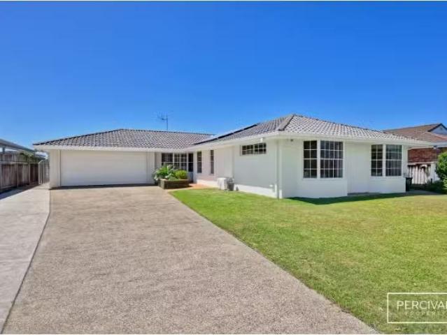 New 19 Ballina Crescent, Port Macquarie House for rent Listed.