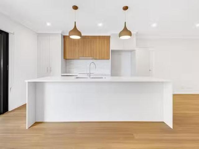 Cheap 1/9 Bronzewing Place, Glass House Mountains, QLD 4518