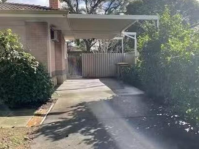 Just in! 19 Burtenshaw Way, Calista, WA 6167