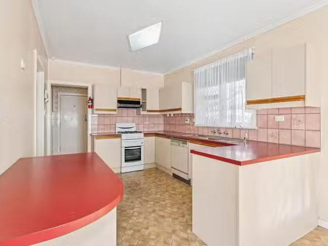 Rental! 19 Dawson Drive, Modbury, SA 5092
